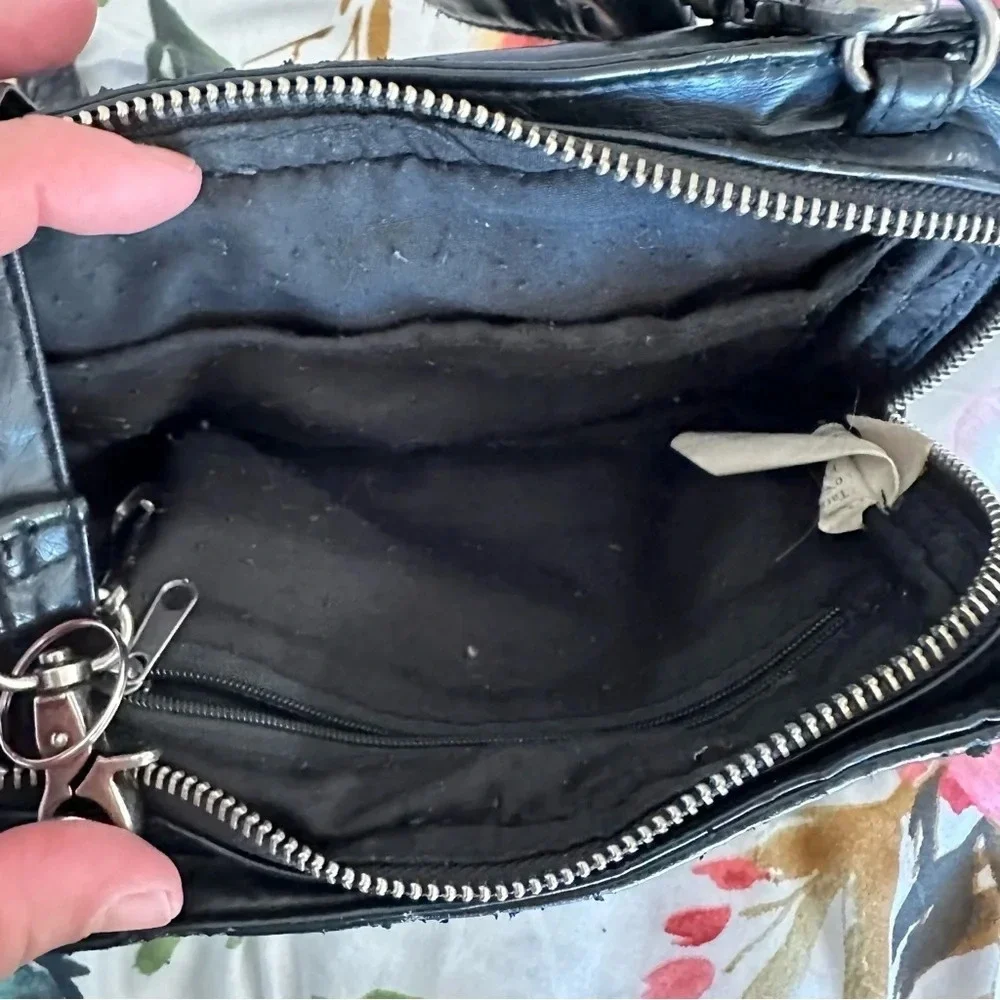 Vintage Mossimo black crossbody bag, foldable with lots of pockets